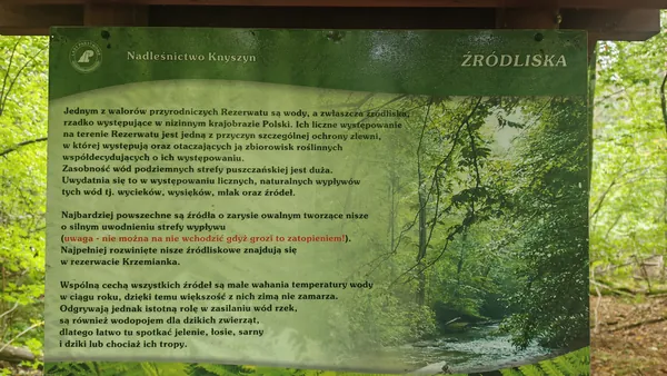 Tablica Nadleśnictwa Knyszyn o źródliskach Krzemianki.